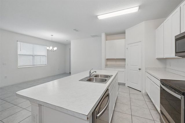 1187 PAPAYA CIRCLE, Davenport, FL 33897