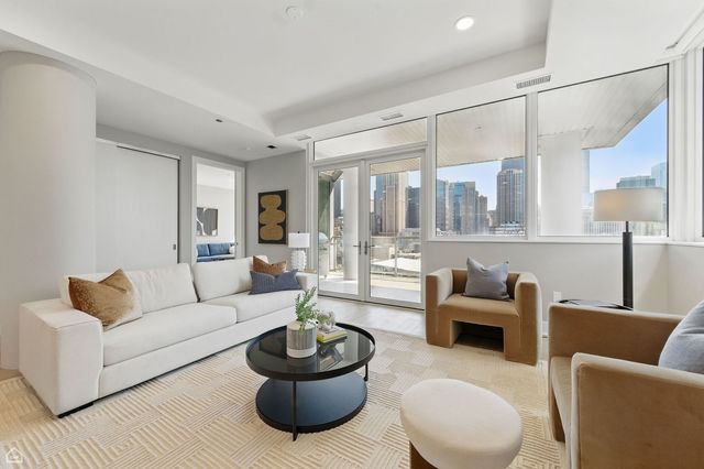 146 W Erie Street 1202, Chicago, IL 60654