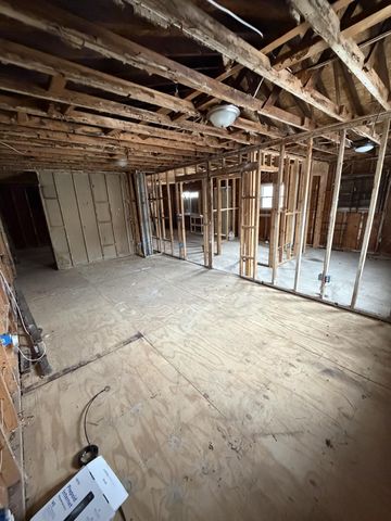 4077 Louisiana Street, Gary, IN 46409