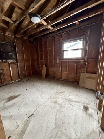 4077 Louisiana Street, Gary, IN 46409