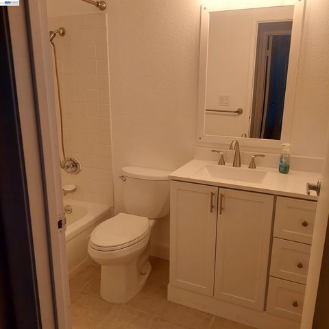 1544 Bailey road 3, Concord, CA 94521