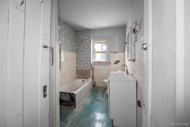 628 Taylor Street, Detroit, MI 48202