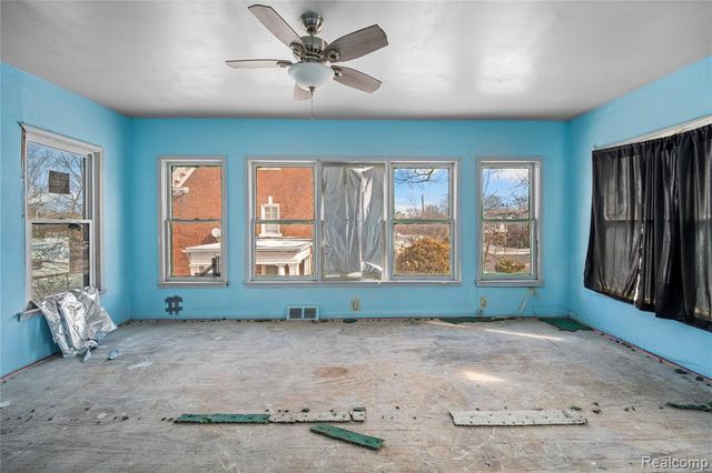 628 Taylor Street, Detroit, MI 48202