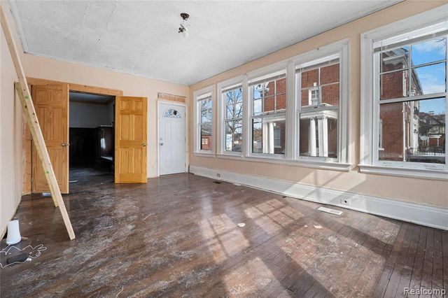 628 Taylor Street, Detroit, MI 48202