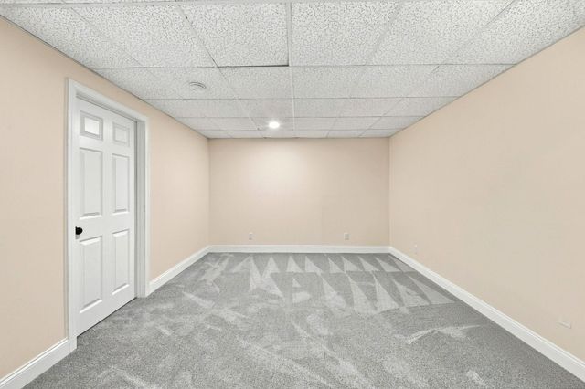 102 Elmwood Drive, Hudson, NH 03051