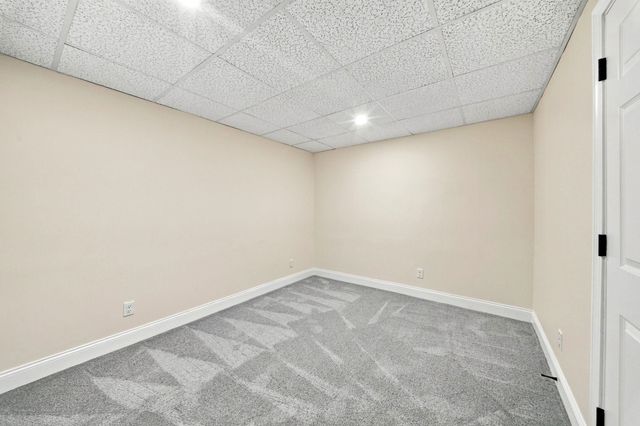 102 Elmwood Drive, Hudson, NH 03051