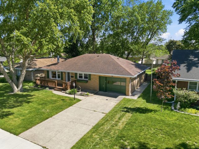613 E Ash Place, Griffith, IN 46319