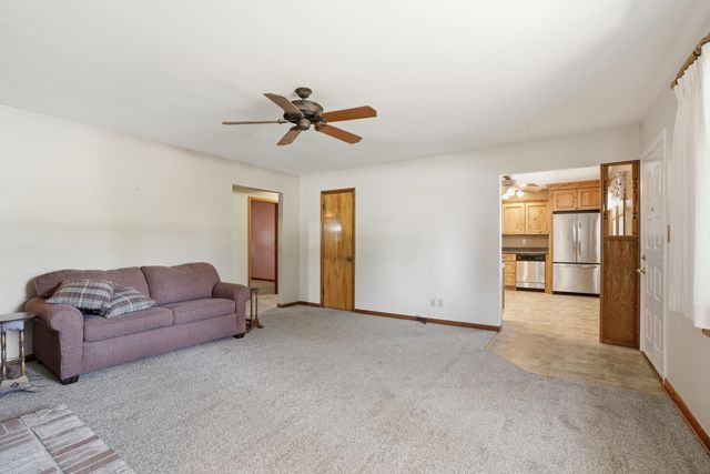 613 E Ash Place, Griffith, IN 46319
