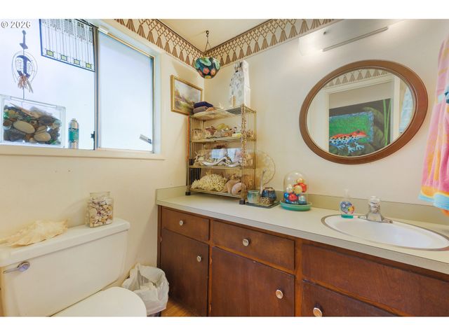 4425 HILYARD St, Eugene, OR 97405