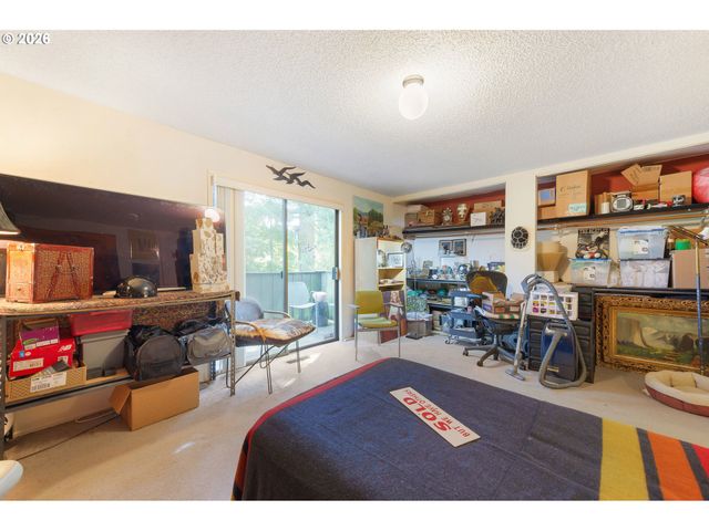 4425 HILYARD St, Eugene, OR 97405