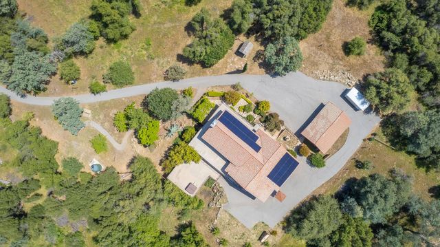 35085 Auberry Rd, Auberry, CA 93602