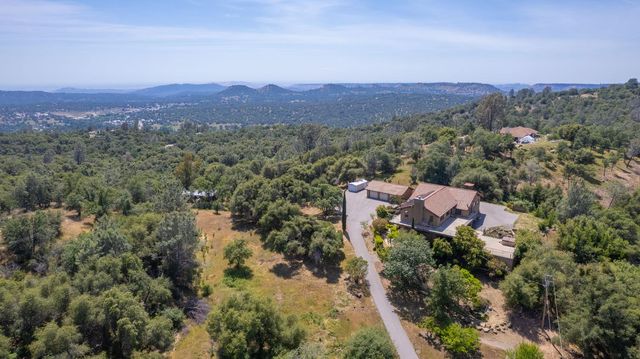 35085 Auberry Rd, Auberry, CA 93602