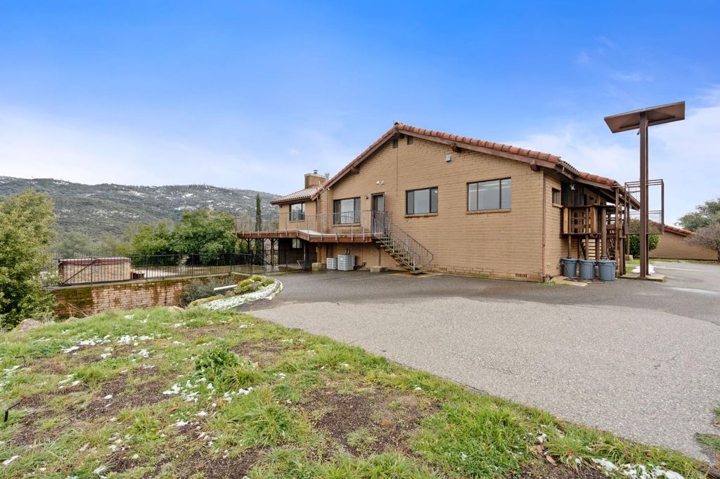 Image 11 of property listing at 35085 Auberry Rd, Auberry, CA 93602