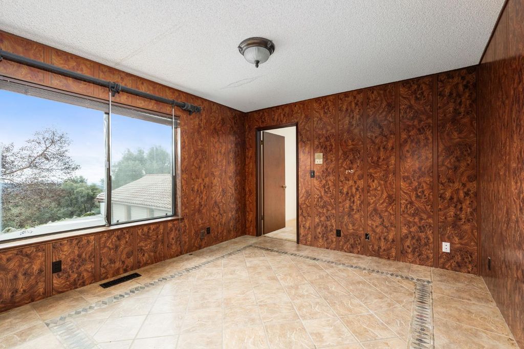 Image 39 of property listing at 35085 Auberry Rd, Auberry, CA 93602