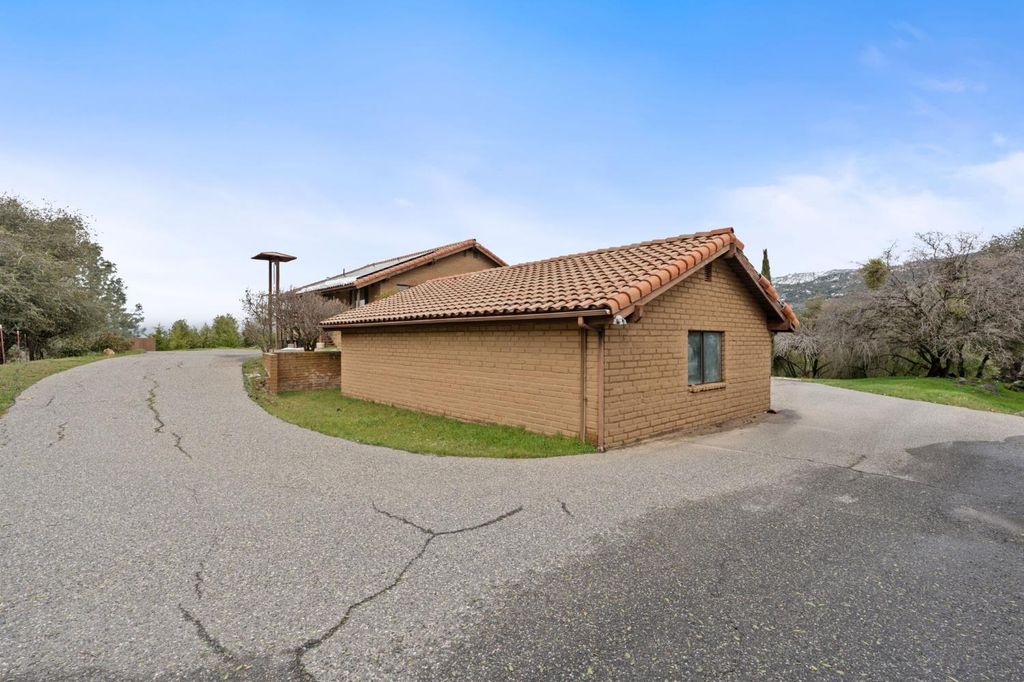 Image 9 of property listing at 35085 Auberry Rd, Auberry, CA 93602