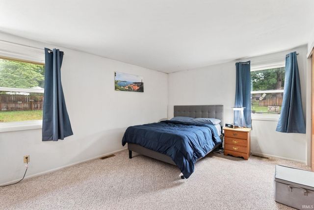 7625 Harcourt Drive, Fort Wayne, IN 46835