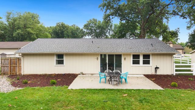 7625 Harcourt Drive, Fort Wayne, IN 46835