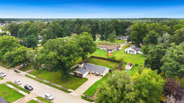 7625 Harcourt Drive, Fort Wayne, IN 46835