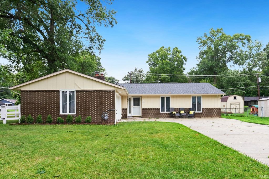 7625 Harcourt Drive, Fort Wayne, IN 46835