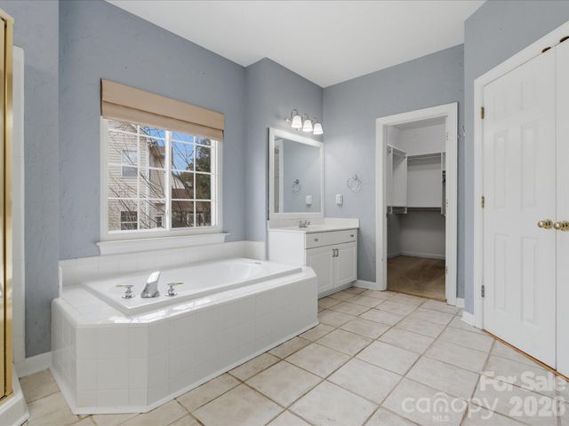 6737 Joliette Lane, Charlotte, NC 28277
