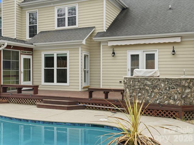 6737 Joliette Lane, Charlotte, NC 28277