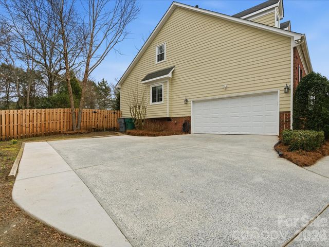6737 Joliette Lane, Charlotte, NC 28277