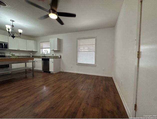 1001 Kathleen, Pleasanton, TX 78064