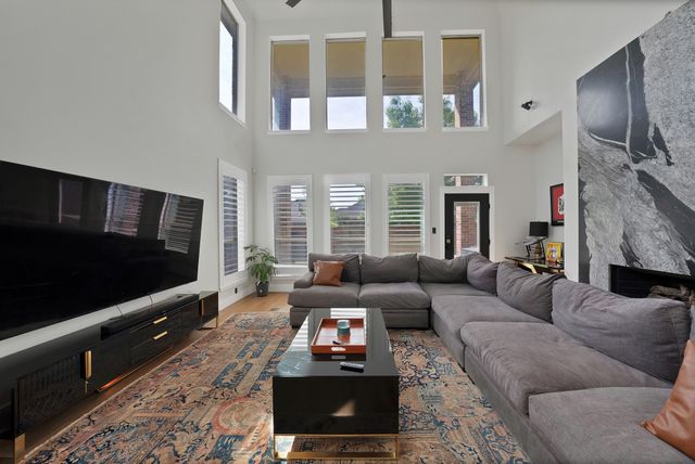 1244 Grant Avenue, Lantana, TX 76226