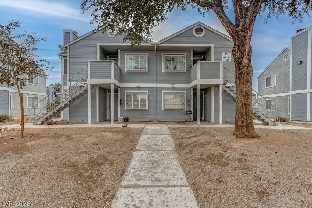 1926 Nebula Drive, Las Vegas, NV 89115 — photo 4