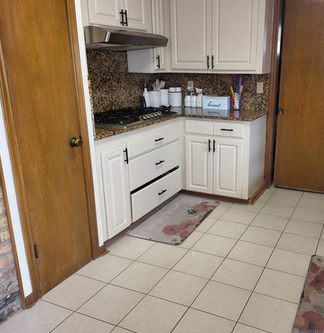 381 Shadydale Dr, Baton Rouge, LA 70815