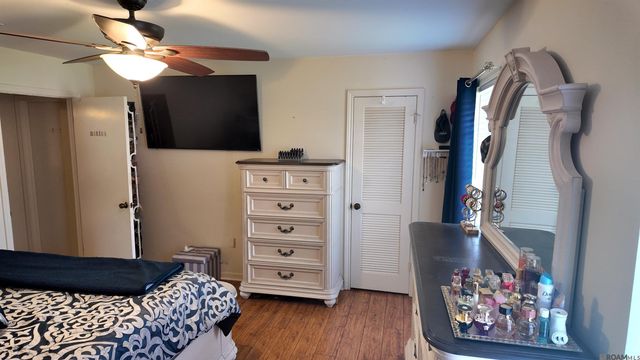 381 Shadydale Dr, Baton Rouge, LA 70815