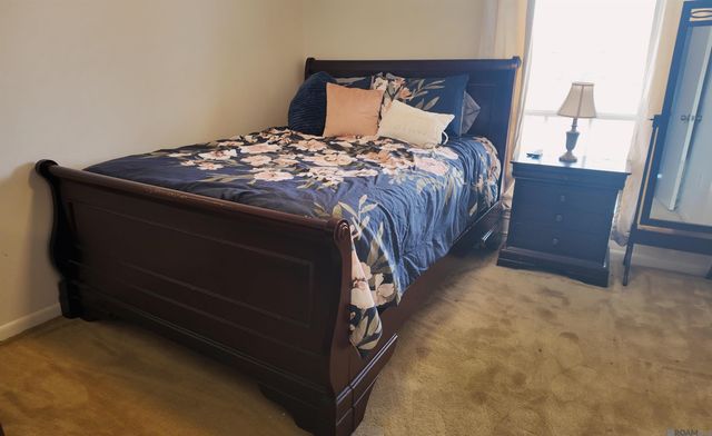 381 Shadydale Dr, Baton Rouge, LA 70815