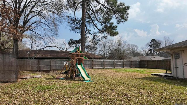 381 Shadydale Dr, Baton Rouge, LA 70815