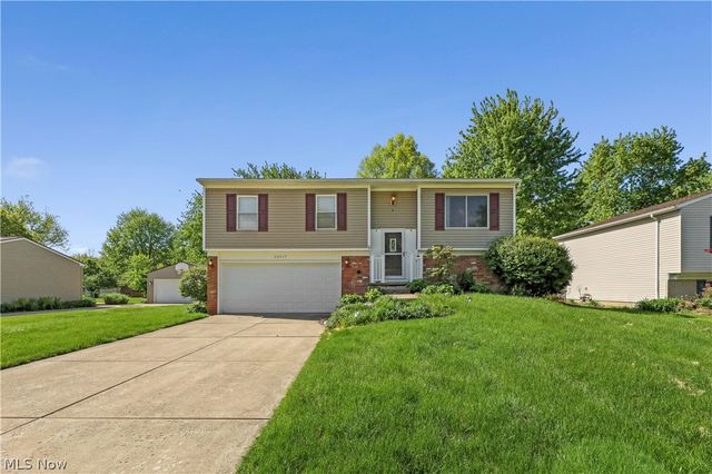 26917 Oxford Park Lane, Olmsted Twp, OH 44138