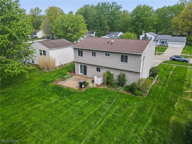 26917 Oxford Park Lane, Olmsted Twp, OH 44138