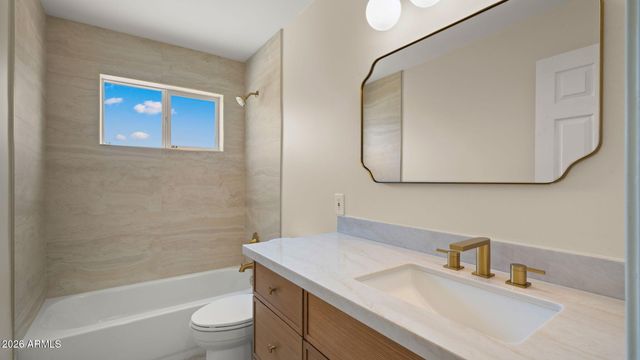 7667 E CACTUS Road, Scottsdale, AZ 85260
