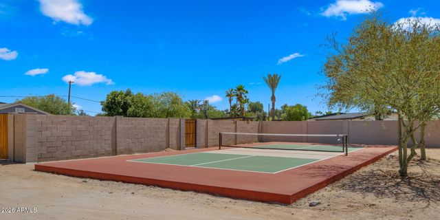 7667 E CACTUS Road, Scottsdale, AZ 85260