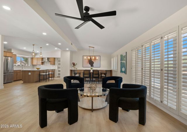 7667 E CACTUS Road, Scottsdale, AZ 85260