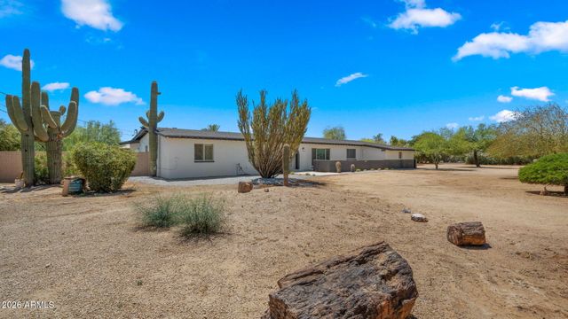7667 E CACTUS Road, Scottsdale, AZ 85260