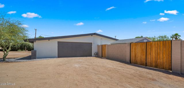 7667 E CACTUS Road, Scottsdale, AZ 85260