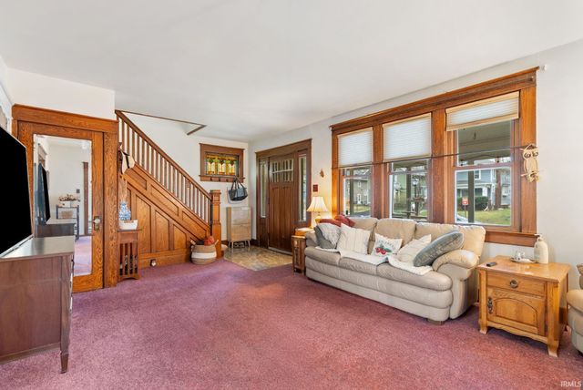 1020 W Oakdale Drive, Fort Wayne, IN 46807