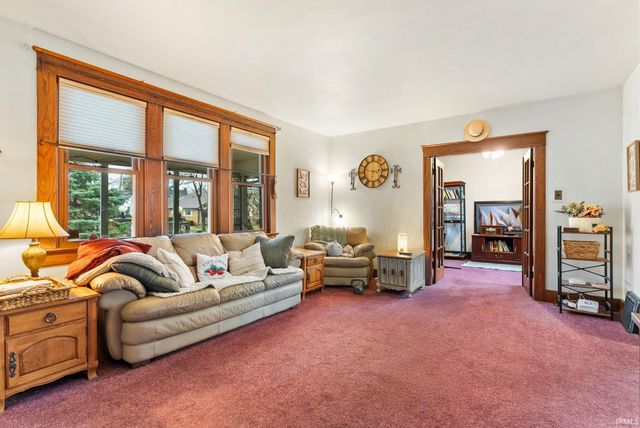 1020 W Oakdale Drive, Fort Wayne, IN 46807