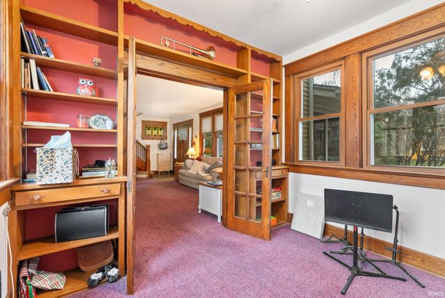 1020 W Oakdale Drive, Fort Wayne, IN 46807