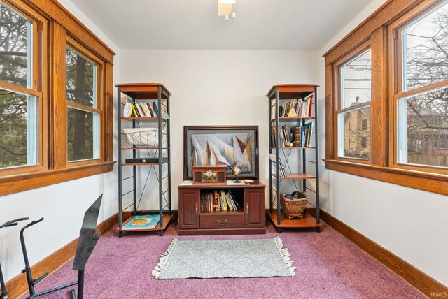 1020 W Oakdale Drive, Fort Wayne, IN 46807