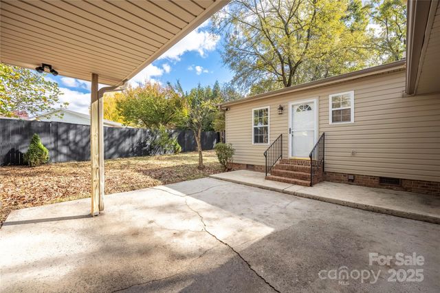 203 Ewing Drive, Belmont, NC 28012