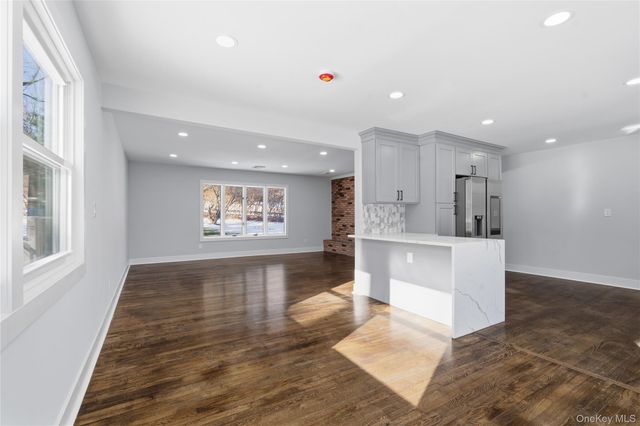 1 Cherry Lane, Putnam Valley, NY 10579