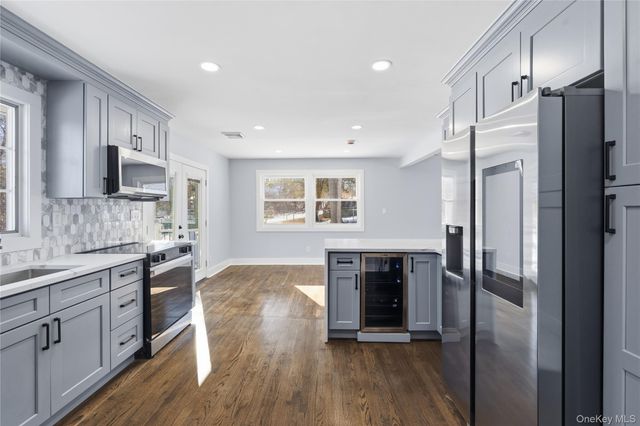 1 Cherry Lane, Putnam Valley, NY 10579