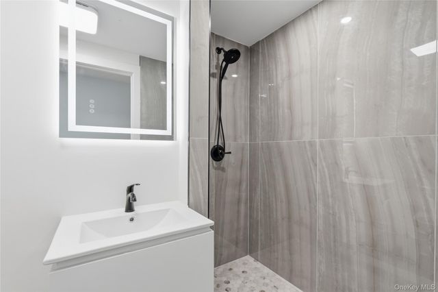 1 Cherry Lane, Putnam Valley, NY 10579