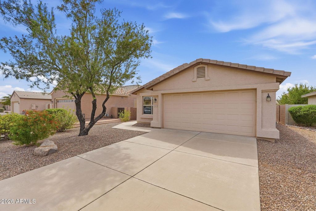 3043 E PEACH TREE Drive, Chandler, AZ 85249 — photo 2