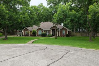 8803 Hampton South Court, Granbury, TX 76049